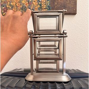 Carousel Photo Frames